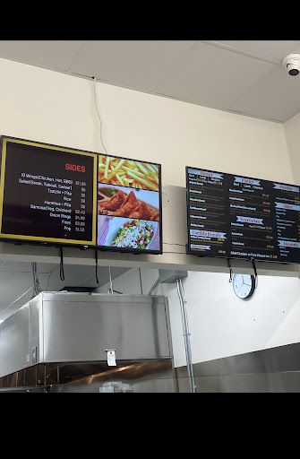 Photo of Donair Shack - 32151 South Fraser Way, Abbotsford, BC V2T 1W3
