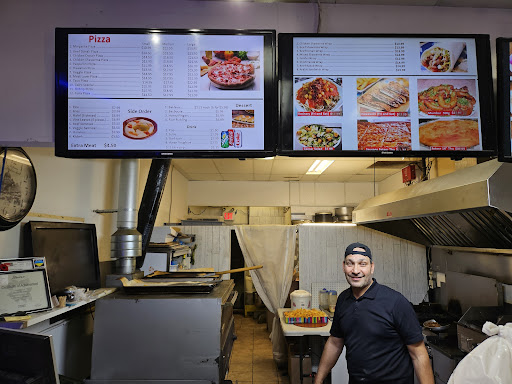 Photo of SHAWARMA CAIRO & PIZZA - 717 Edmonton Trl, Calgary, AB T2E 3J5