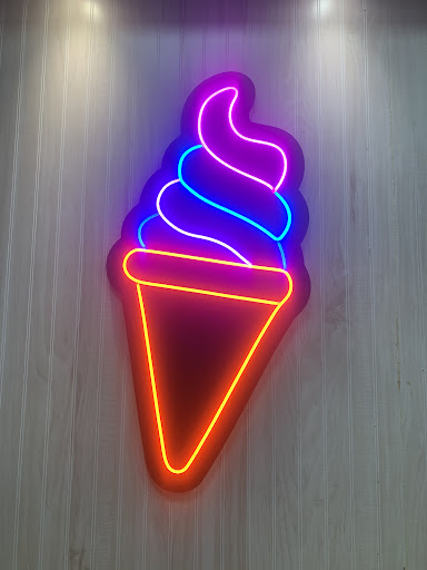 Photo of Shawarmalicious - 502 17 Ave SW, Calgary, AB T2S 0B1
