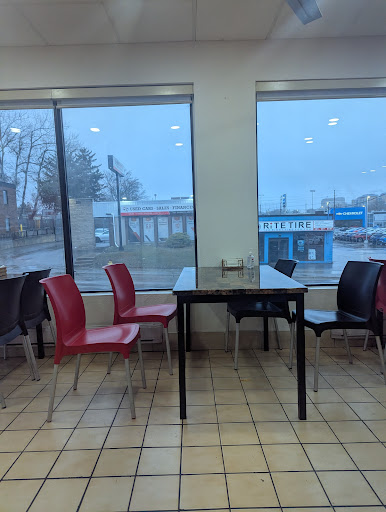 Photo of Reetaj Middle Eastern Restaurant - 7 Nassau St, Oshawa, ON L1J 4A3