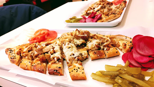 Photo of Istanbul Shawarma - 430 College St unit 1/2, Toronto, ON M5T 1T3