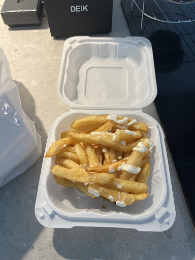 Photo of Shawarma Royale - 366 Yonge St FL 1, Toronto, ON M5B 1S5