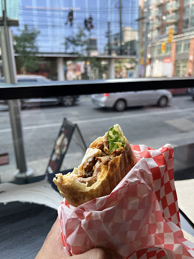 Photo of Queen Shawarma - 998 Queen St W, Toronto, ON M6J 1H1