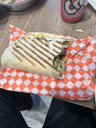 Photo of Queen Shawarma - 998 Queen St W, Toronto, ON M6J 1H1