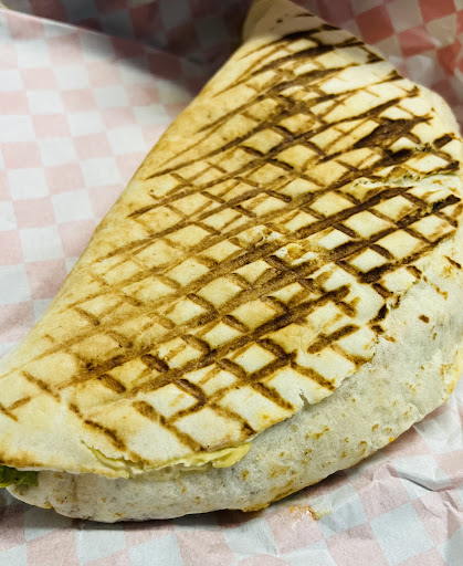 Photo of Queen Shawarma - 998 Queen St W, Toronto, ON M6J 1H1