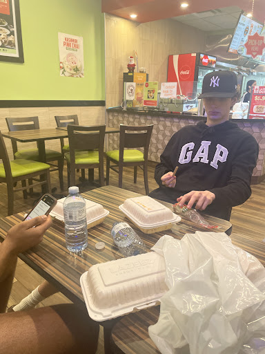 Photo of Lazeez Shawarma - 1 Rossland Rd W #14B, Ajax, ON L1Z 1Z2