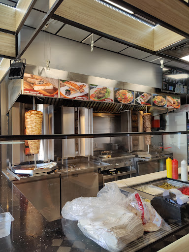 Photo of Shawarma Kingdom - 377 Burnhamthorpe Rd E #4, Mississauga, ON L5A 3Y1