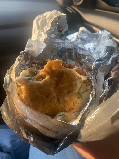 Photo of Shawarma Kingdom - 377 Burnhamthorpe Rd E #4, Mississauga, ON L5A 3Y1