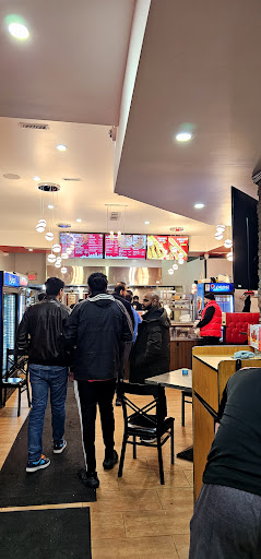 Photo of Yaseen’s Shawarma - 5030 Maingate Dr Unit #5، Mississauga, ON L4W 1N5