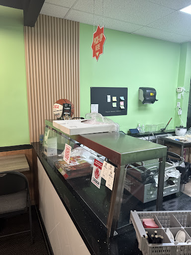 Photo of Lazeez Shawarma - 110 Little Ave Unit 5, Barrie, ON L4N 4K8