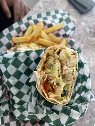 Photo of Mike's Shawarma - 16925 Yonge St, Newmarket, ON L3Y 5Y1