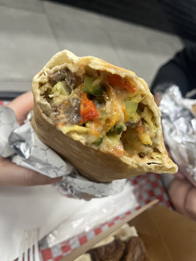 Photo of Mike's Shawarma - 16925 Yonge St, Newmarket, ON L3Y 5Y1