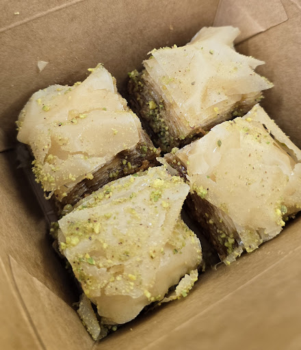 Photo of Mike's Shawarma - 16925 Yonge St, Newmarket, ON L3Y 5Y1