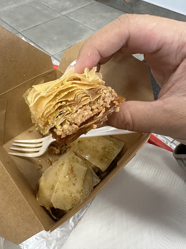 Photo of Mike's Shawarma - 16925 Yonge St, Newmarket, ON L3Y 5Y1