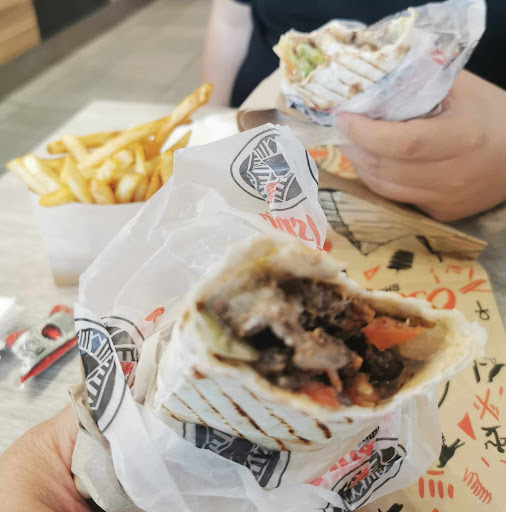 Photo of Osmow's Shawarma - 7600 Weston Rd Unit 45, Woodbridge, ON L4L 6C6