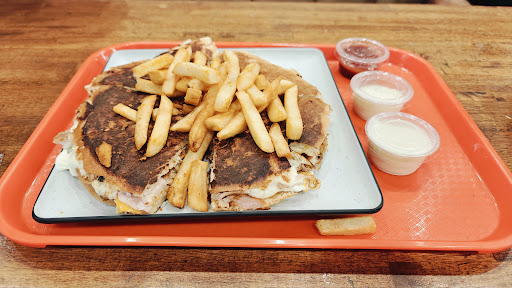 Photo of شاورما مزايا Shawarma Mazaya - 5130 Dixie Rd #6, Mississauga, ON L4W 4K2