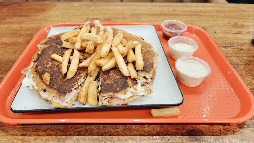 Photo of شاورما مزايا Shawarma Mazaya - 5130 Dixie Rd #6, Mississauga, ON L4W 4K2
