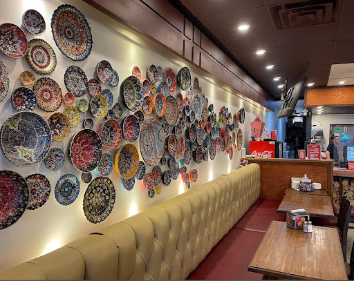 Photo of شاورما مزايا Shawarma Mazaya - 5130 Dixie Rd #6, Mississauga, ON L4W 4K2