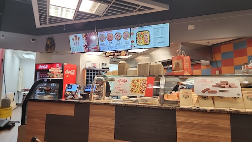 Photo of Osmow's Shawarma - 8750 Bayview Ave, Richmond Hill, ON L4B 4V9