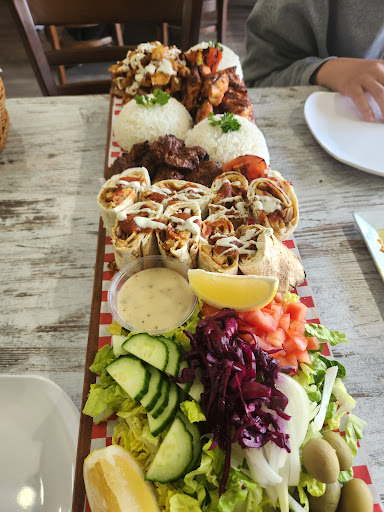 Photo of Zeytoon Grill - 14834 Yonge St #9, Aurora, ON L4G 7Y4