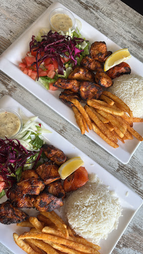 Photo of Zeytoon Grill - 14834 Yonge St #9, Aurora, ON L4G 7Y4