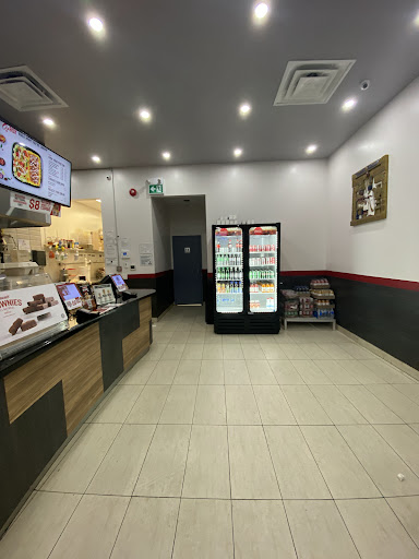 Photo of Osmow's Shawarma - Building E11, 200 Green Ln E Unit 3, East Gwillimbury, ON L3Y 7Y4