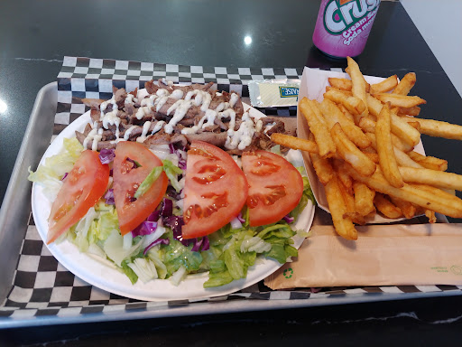 Photo of Grillades & Shawarma Riki Chez MAKY'S - 25 Rue St Germain E, Rimouski, QC G5L 1A3