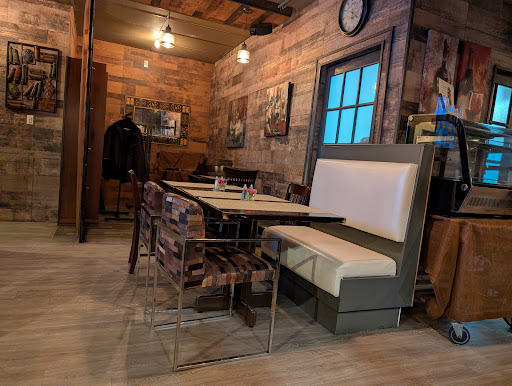 Photo of La Vida Resto-Bar - 1127 Main St, Moncton, NB E1C 1H6