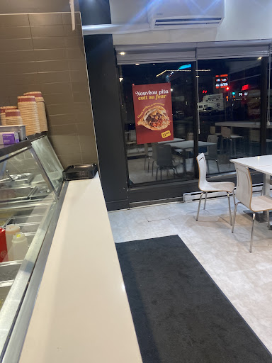 Photo of Restaurant Boustan - 356 Rue Saint-Jacques, Montréal, QC H8R 1N8