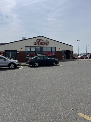 Photo of Amir Decarie - 5252 Rue Jean-Talon O, Montréal, QC H4P 1X3