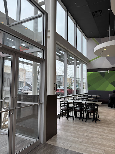 Photo of Amir - 1130 Boul. le Corbusier, Laval, QC H7N 0A8