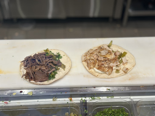 Photo of Shawarmaz Pointe-Claire - 46 Bd Brunswick #46-C1, Pointe-Claire, QC H9B 2L3