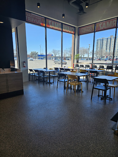 Photo of Shawarmaz St Leonard - 5790 Bd des Grandes-Prairies, Saint-Léonard, QC H1R 1B5