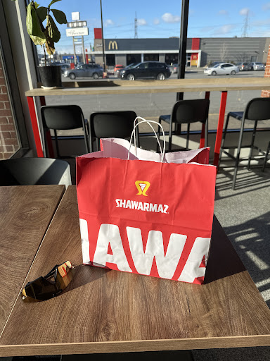 Photo of Shawarmaz St Leonard - 5790 Bd des Grandes-Prairies, Saint-Léonard, QC H1R 1B5