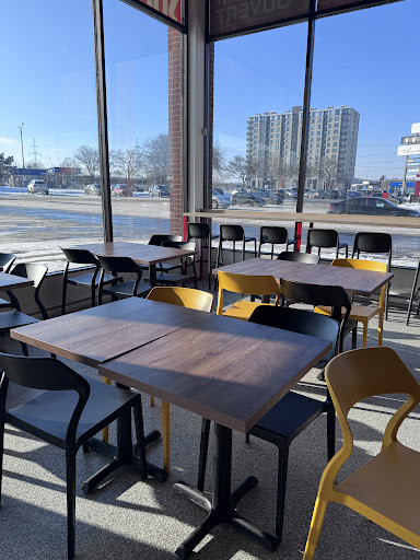 Photo of Shawarmaz St Leonard - 5790 Bd des Grandes-Prairies, Saint-Léonard, QC H1R 1B5