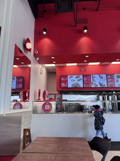 Photo of Shawarmaz St Leonard - 5790 Bd des Grandes-Prairies, Saint-Léonard, QC H1R 1B5