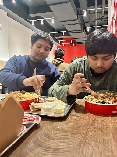 Photo of Shawarmaz - 1340 Rue Sainte-Catherine, Montréal, QC H3G 1P6