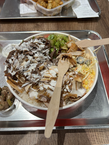 Photo of Shawarmaz - 1340 Rue Sainte-Catherine, Montréal, QC H3G 1P6
