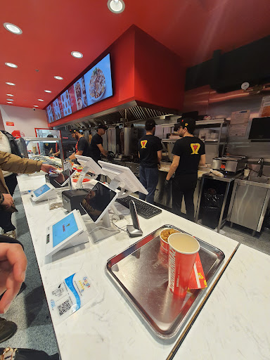 Photo of Shawarmaz - 1340 Rue Sainte-Catherine, Montréal, QC H3G 1P6