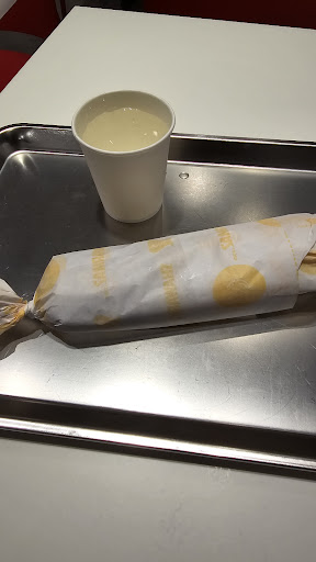 Photo of Shawarmaz UQAM - 277 Rue Sainte-Catherine E, Montréal, QC H2X 1L5