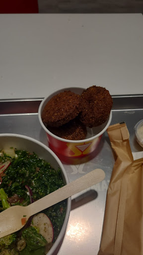 Photo of Shawarmaz UQAM - 277 Rue Sainte-Catherine E, Montréal, QC H2X 1L5