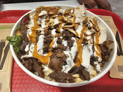 Photo of Shawarmaz UQAM - 277 Rue Sainte-Catherine E, Montréal, QC H2X 1L5