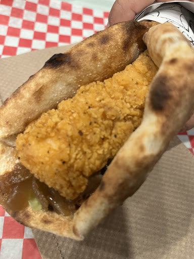 Photo of Restaurant planB (l’univers du naan) - 5334 Chem. Queen Mary, Montréal, QC H3X 1T8