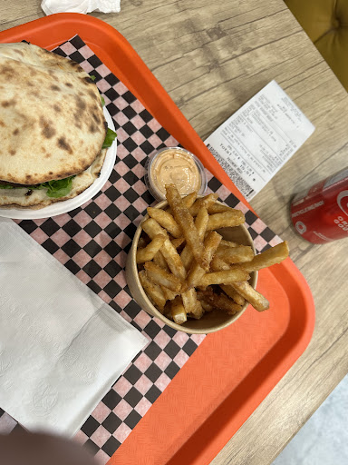 Photo of Restaurant planB (l’univers du naan) - 5334 Chem. Queen Mary, Montréal, QC H3X 1T8