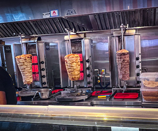 Photo of Shawarmaz Vaudreuil-Dorion - 3200 Bd de la Gare #120, Vaudreuil-Dorion, QC J7V 8W5