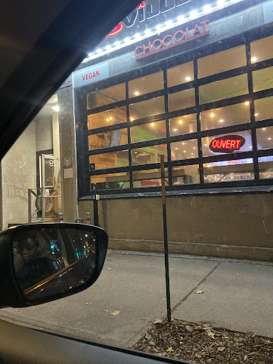 Photo of KEBABVILLE ET CHOCO - 929 Avenue du Mont-Royal E, Montréal, QC H2J 1X3