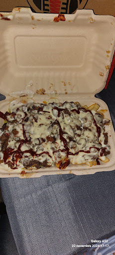 Photo of Osmow's Shawarma - 7100 Boul Langelier, Saint-Léonard, QC H1S 2X6
