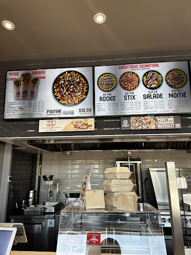 Photo of Osmow's Shawarma - 7100 Boul Langelier, Saint-Léonard, QC H1S 2X6