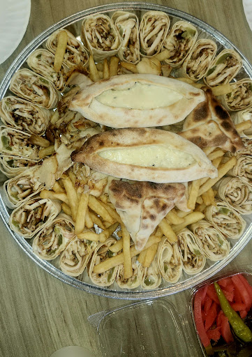 Photo of Shawarma Alzaeem - 1235 Fairview St Unit C4, Burlington, ON L7S 1Y3