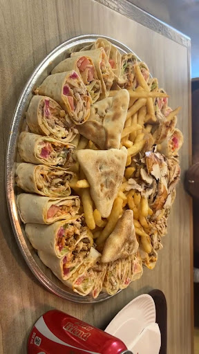Photo of Shawarma Alzaeem - 1235 Fairview St Unit C4, Burlington, ON L7S 1Y3